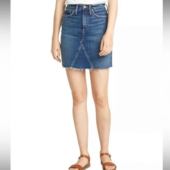 NWT SILVER JEANS CO. Indigo Blue High Rise Raw Hem Frisco Mini Skirt - Picture 1 of 16
